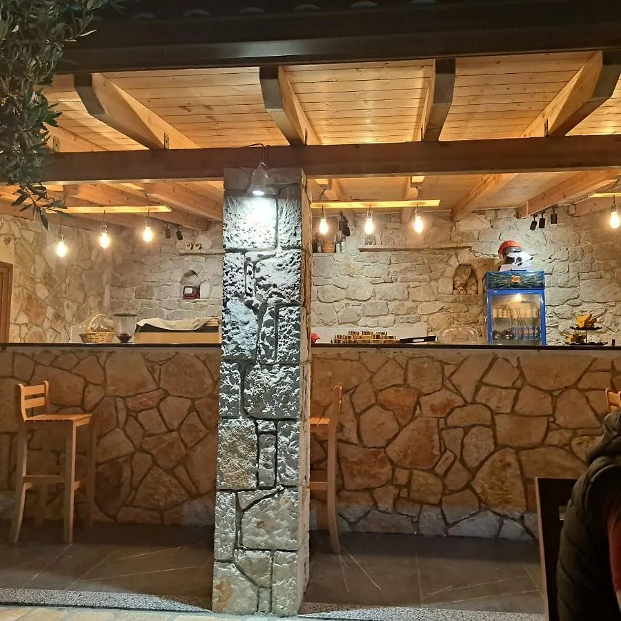 Hotel Mesun Himare