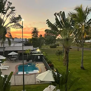 kinka-palms-beachfront-apartments-motel.queenslandhotels.net/