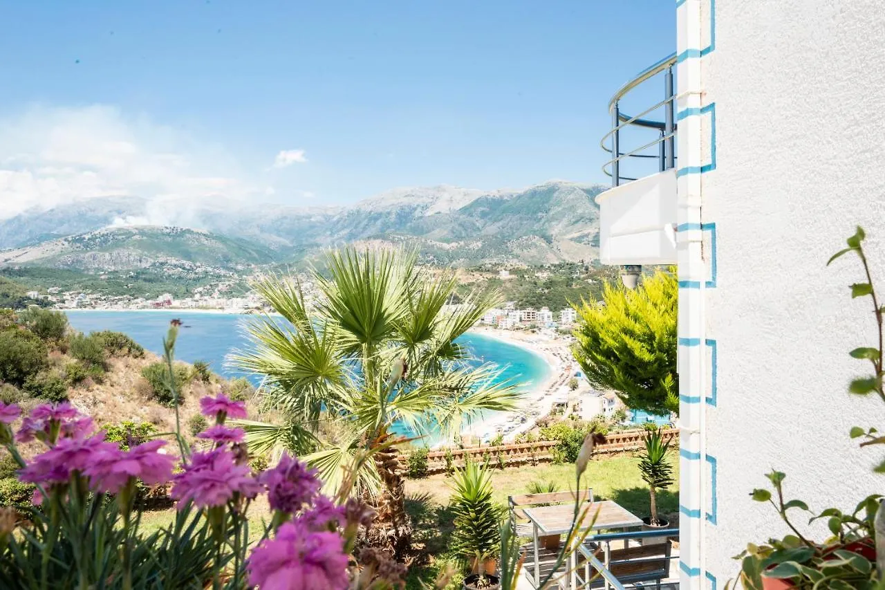 Hotel Mesun Himare 3*,